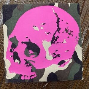 Hot Topic Pink Skull and Camouflage Sew-On Patch - Y2K/Pop Art/Punk/Emo/Goth-NWT